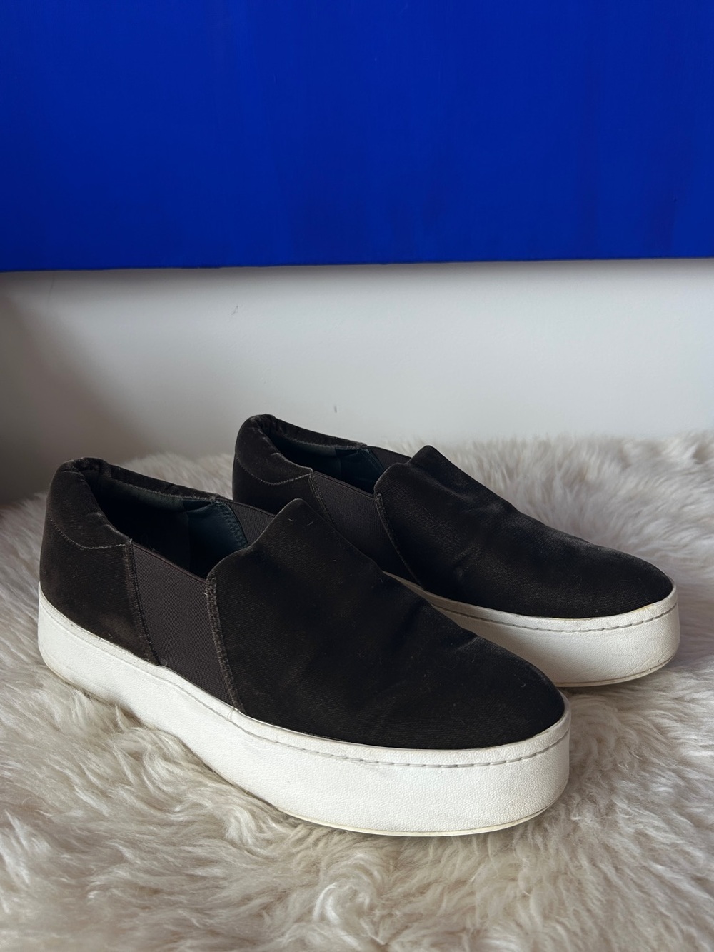 Velvet Vince Warren Nubuck Sneaker